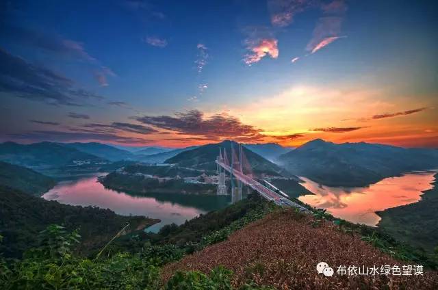 您好！我叫望谟，这是我的新名片~
