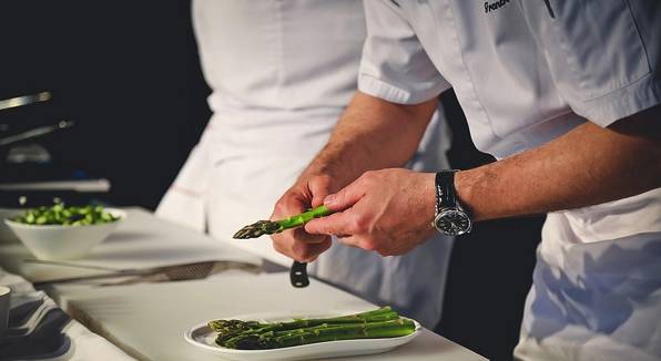 这个周六去哪吃？阿拉屋里厢的厨神喊你“回家吃饭”