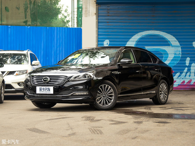 众泰z700高配和低配区别,众泰z700裸车价多少钱