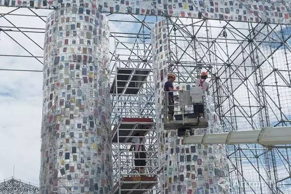 「直击卡塞尔」如何把卡塞尔打造成“最具政治性的”文献展？