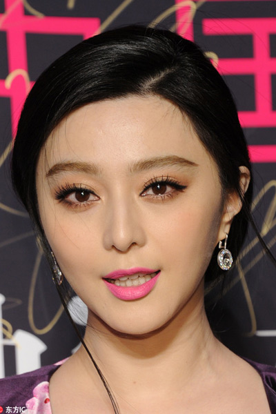 李沁牙齿黄不黄,李沁以前的牙齿有多黄