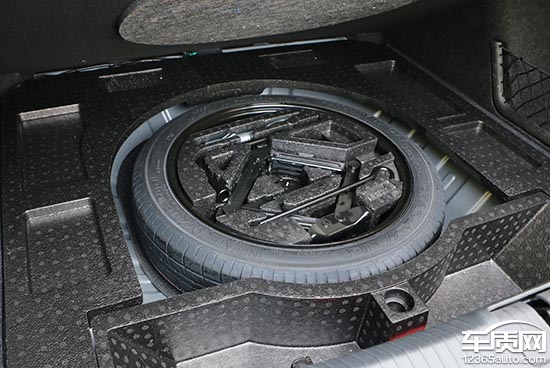 荣威i6插电混动45t评测,荣威i620款测评