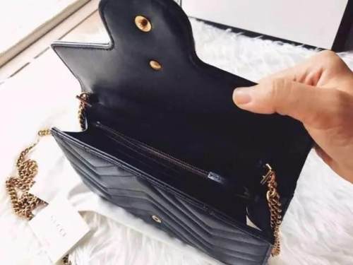 为什么好多大牌包包都有瑕疵,为什么这么多大牌包包这么便宜