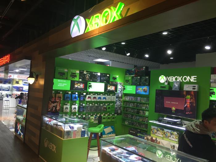 日本模范工作员同志的中国游戏大冒险之二——徐家汇百脑汇见闻