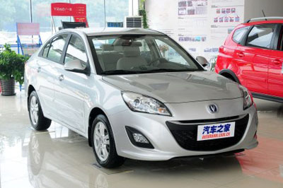 长安悦翔v5车怎么样,长安悦翔v5和悦翔v3有什么区别