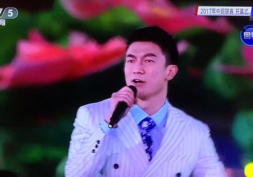 “跨界男神”——当颜值遇上才华