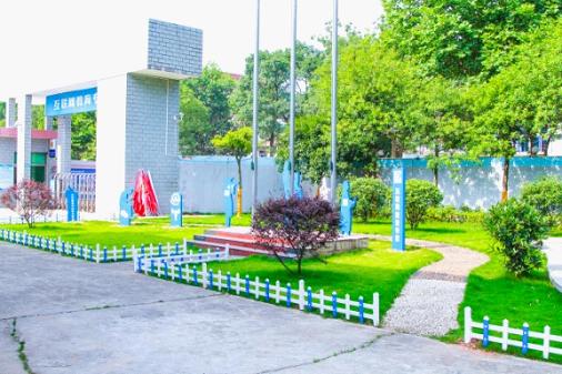 长沙新华电脑技术学院,湖南长沙新华电脑学校怎样