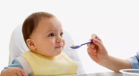 莫莉的成长日记英国,查莉成长日记全集