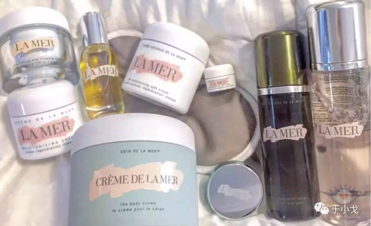 13岁起努力护肤，从紧致精华到美容仪，这个男孩把女明星都比了下去～