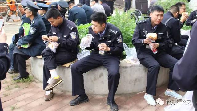 警察蜀黍的24小时,警察蜀黍下班日常