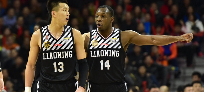 辽宁对广东郭艾伦花式运球过半场,辽宁vs广东郭艾伦集锦