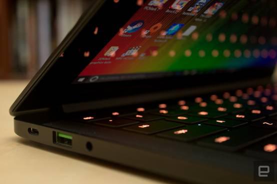 雷蛇轻装版测评,雷蛇2019续航