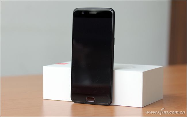 一加5骁龙835手机多少钱,1499元一加5手机