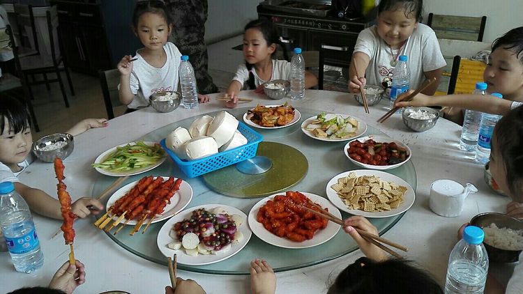 幼儿园毕业班夏令营活动,幼儿园大班毕业夏令营走进小学