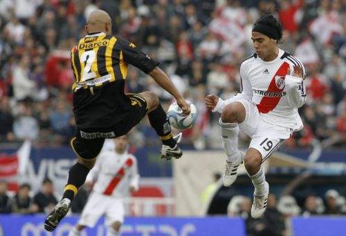 盘口分析:阿根廷甲-机构对防御队支持加深,客队没机会《赢盘公社》