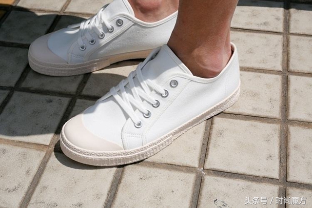 拒绝烂街运动鞋,哪个牌子的小白鞋好看又好穿