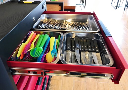 藤原豆腐店的ae86vs普通的ae86,头文字d限定版ae86