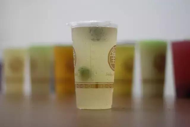 啊!好咸!好爽!喝完一袋盐后小编身残志坚,只为告诉你谁是老盐界的no.1!