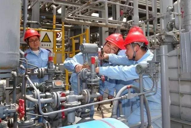 毕业季老师给学生的忠告,老司机给新人的4个忠告