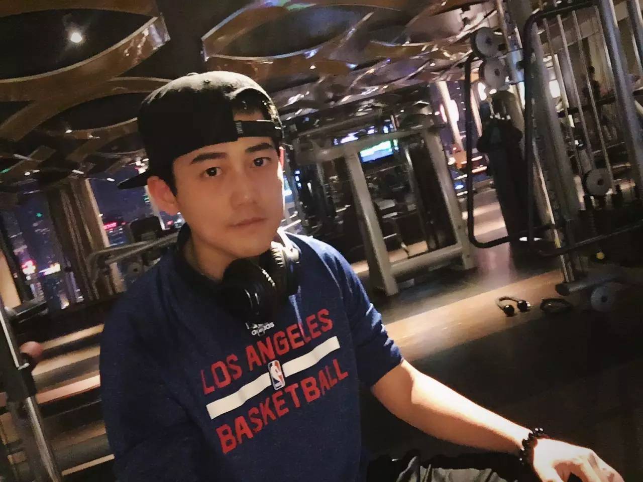 苏醒为梅西写歌,苏醒为梅西写的什么