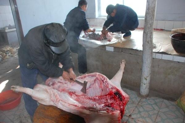 舌尖上的中国最正宗的东北杀猪菜,东北农村怀旧杀猪菜