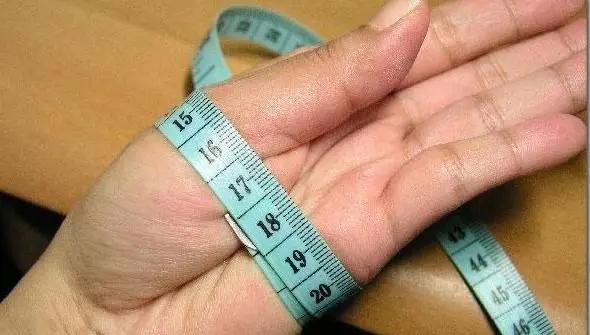 买手镯选什么样的款式好,买手镯要买什么样的比较好