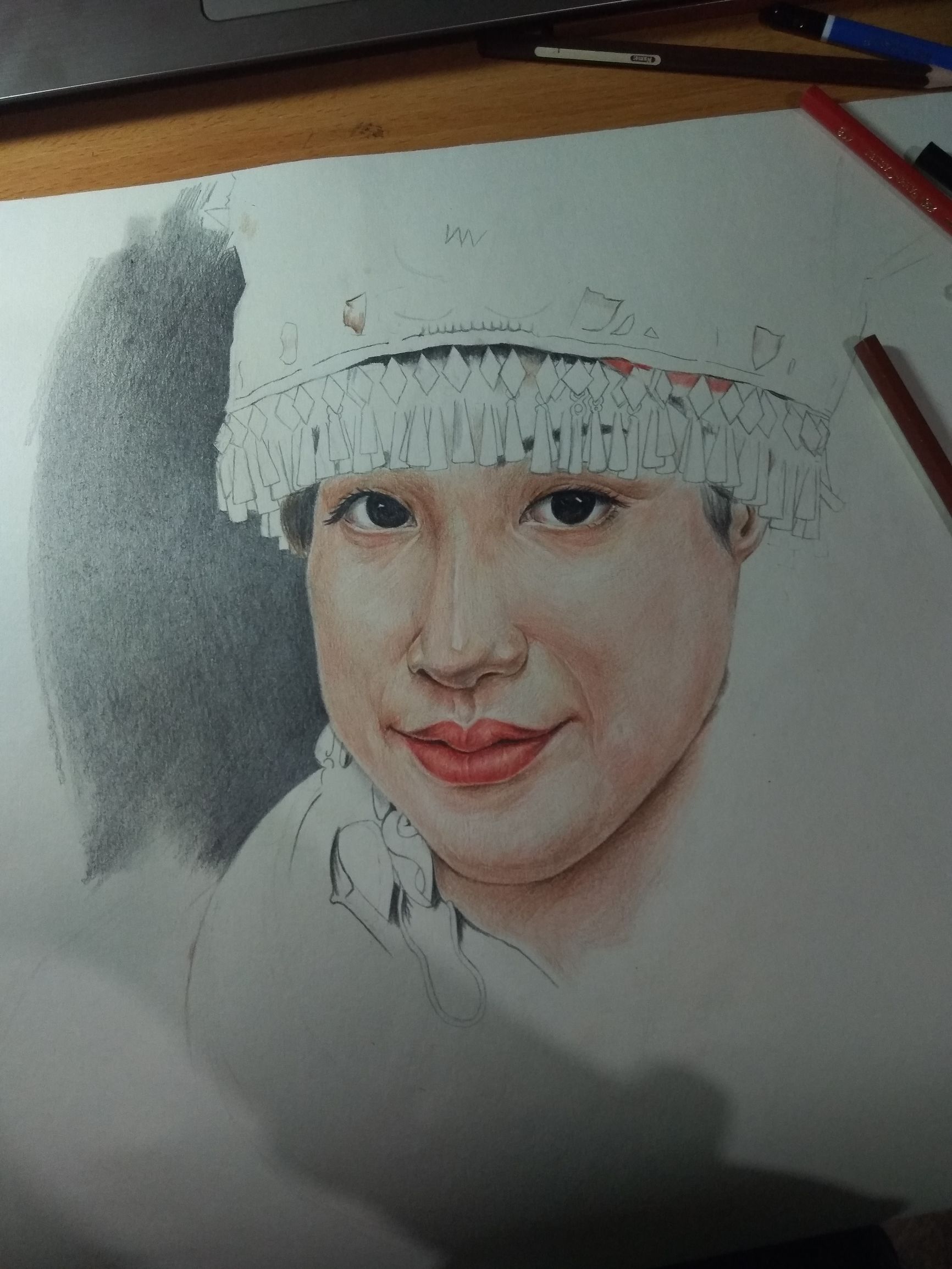 马克笔画苗族少女,苗族姑娘彩铅画