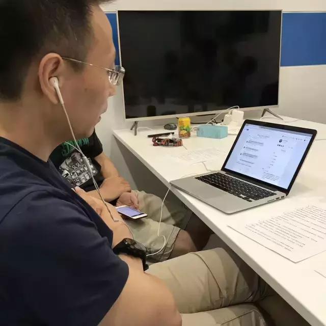 詹俊的经纪人是谁,足球解说员詹俊在哪个平台