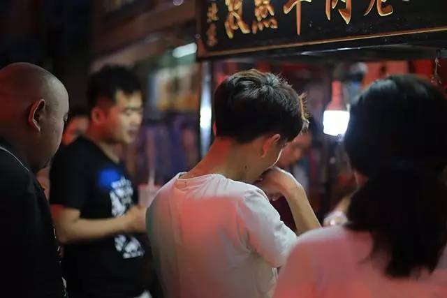 这才是淮北该有的深夜食堂故事：总有个地方治愈失眠