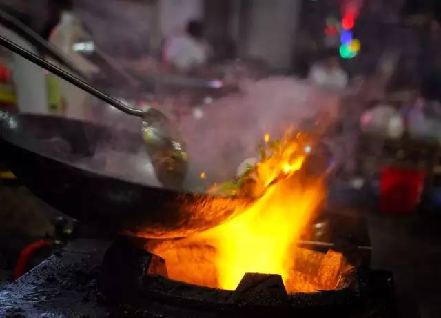 这才是淮北该有的深夜食堂故事：总有个地方治愈失眠