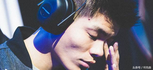 网友四段话描述四位电竞选手，打职业，真的太难