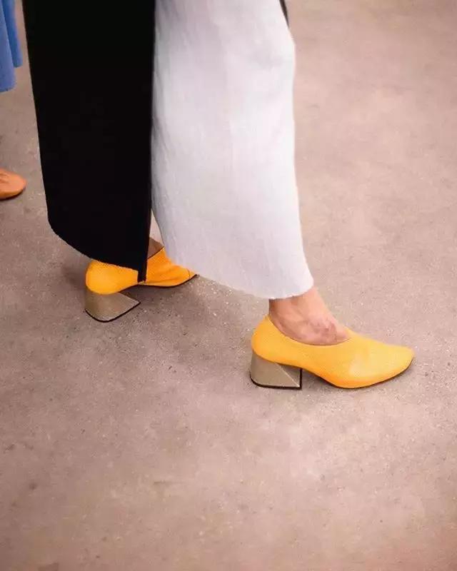 夏天脚宽脚丑穿什么鞋子好看,脚宽脚胖女生鞋子推荐