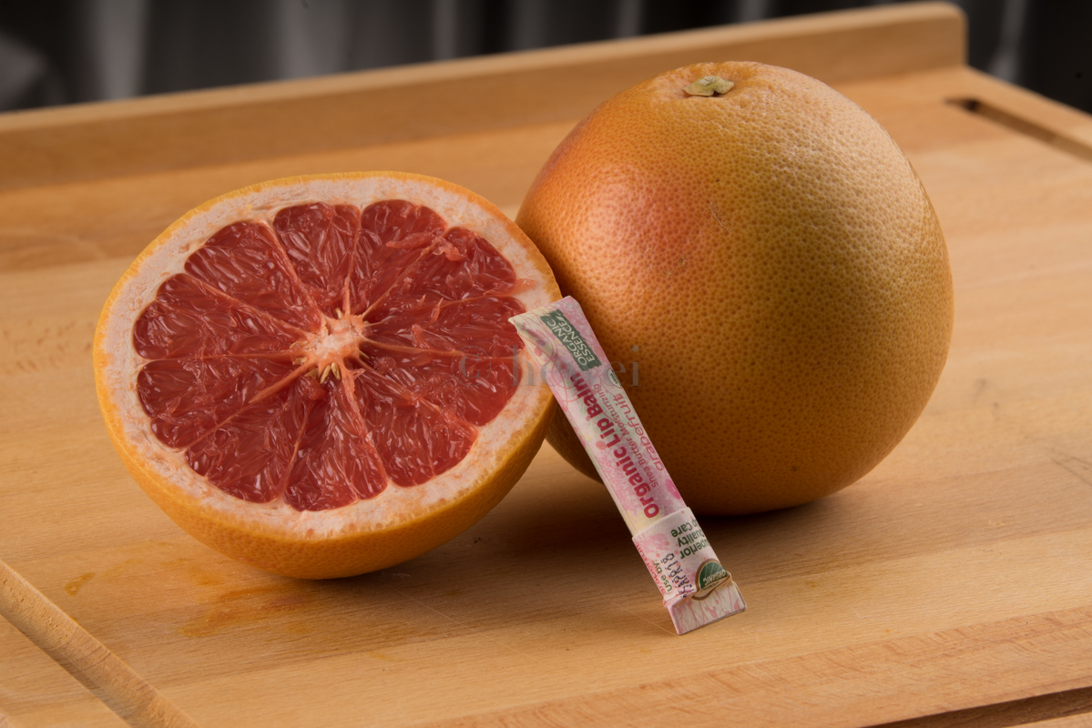 选择乳木果油让你远离皮肤干裂 (乳木果油可以治疗冬天脚跟干裂吗)