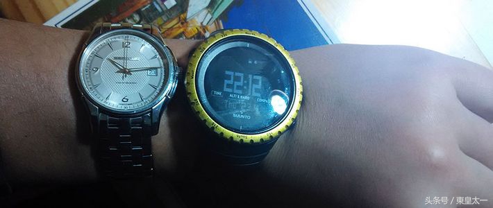 续航能力超长的运动手表,佳明935与watch4