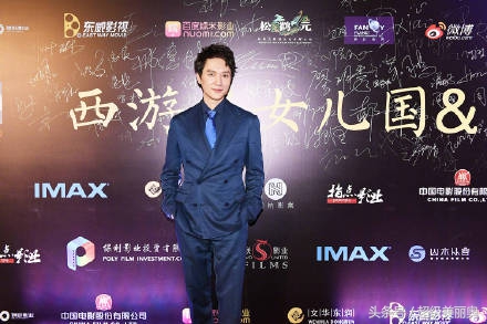 美貌气场不输范冰冰,美貌堪比范冰冰