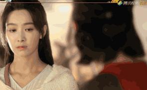 偶像包袱碎一地的明星,黄晓明甩掉偶像包袱开启自黑模式