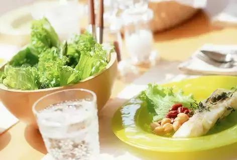 祛除黑头粉刺痘痘螨虫收缩毛孔,鼻子黑头多脸上毛孔大是螨虫