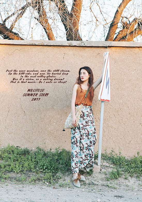 闷热的季节的文案,女装店春夏朋友圈文案