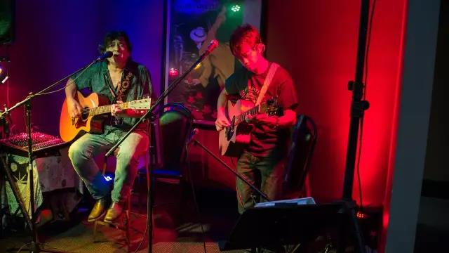 martin缇庝骇鍚変粬,缇庡浗martin绯诲垪鍚変粬