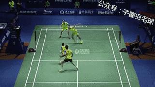 羽毛球单打前场球的打法和技巧,羽毛球单打发后场球的方法