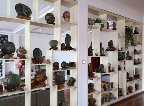 千万别卖石头给朋友，不然你会后悔的！