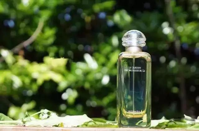 哪些香水比较独特而且还不甜腻,有了你的香水味才安心