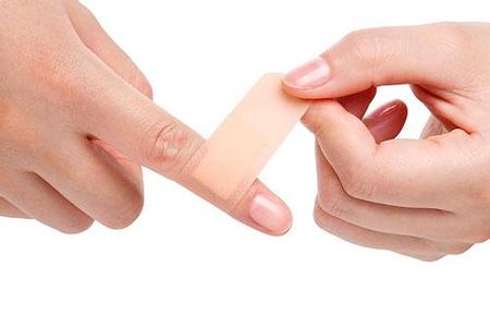 凡士林的妙用功效,凡士林除了护肤还有什么其他妙用