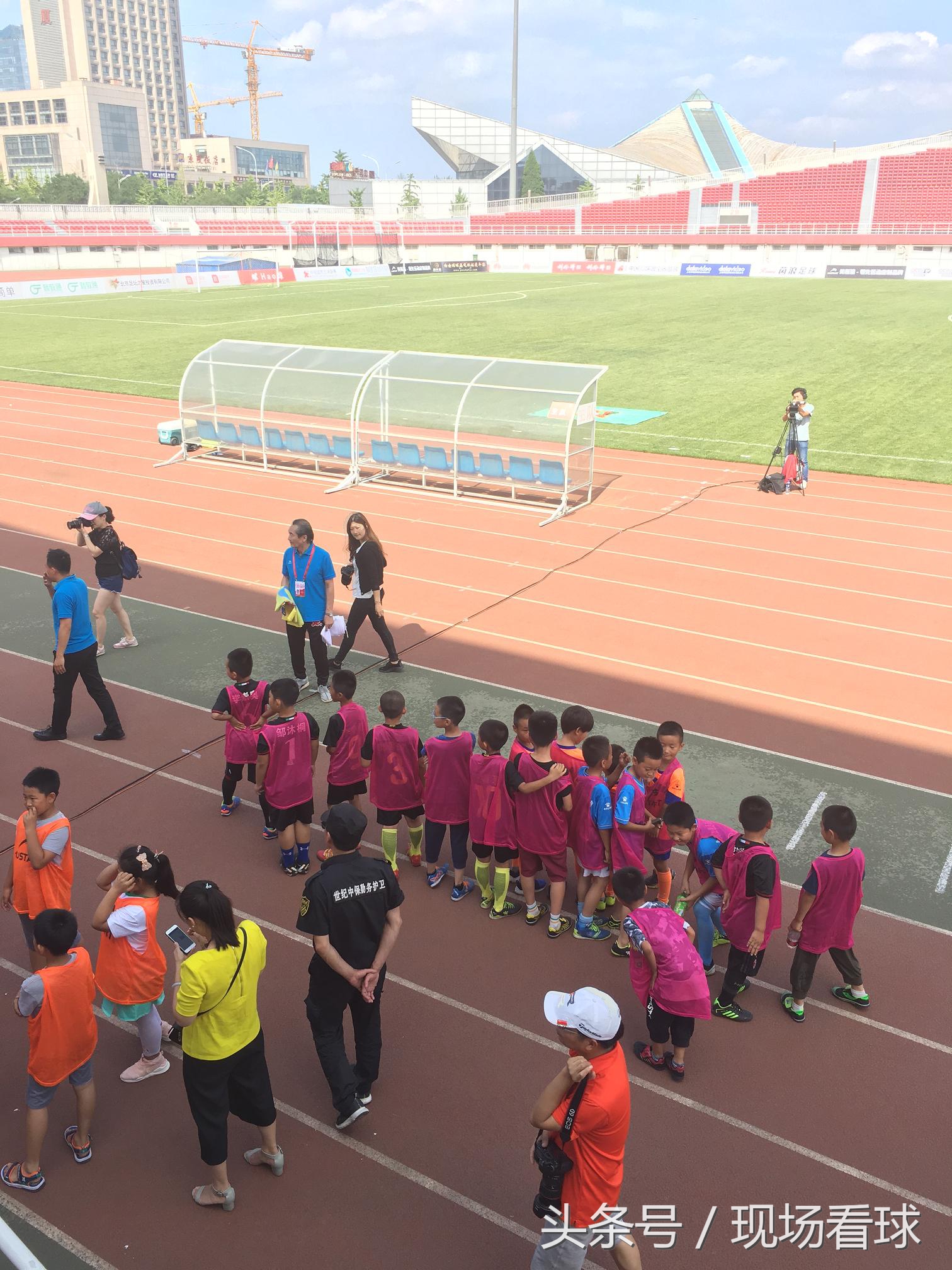 北京5比1大胜石家庄！故地重游石景山现场感受城市联赛