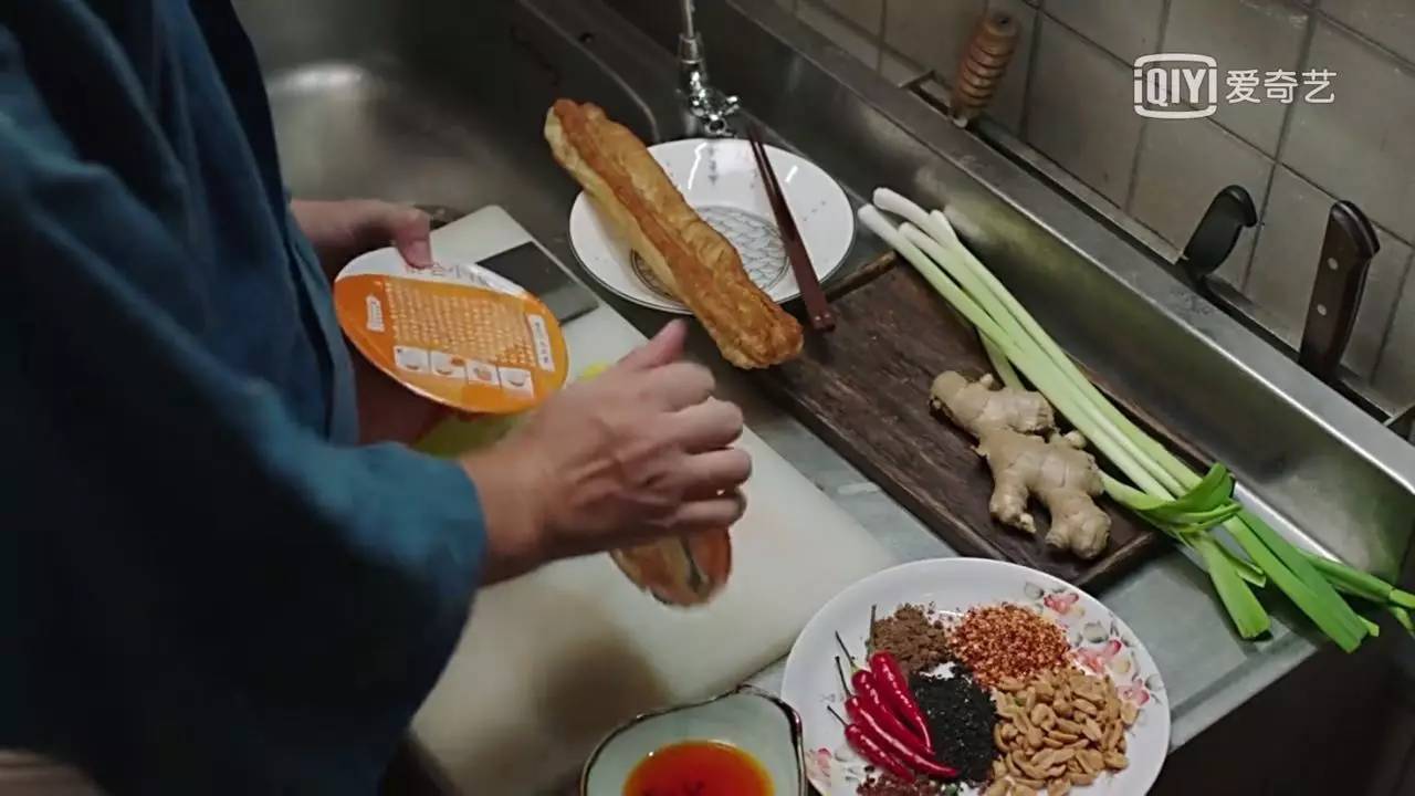 周星驰电影里的广告效果,盘点周星驰电影中有趣的广告植入