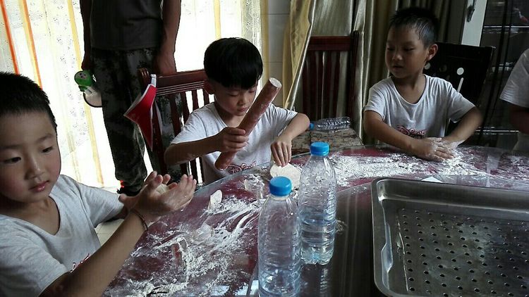 幼儿园毕业班夏令营活动,幼儿园大班毕业夏令营走进小学