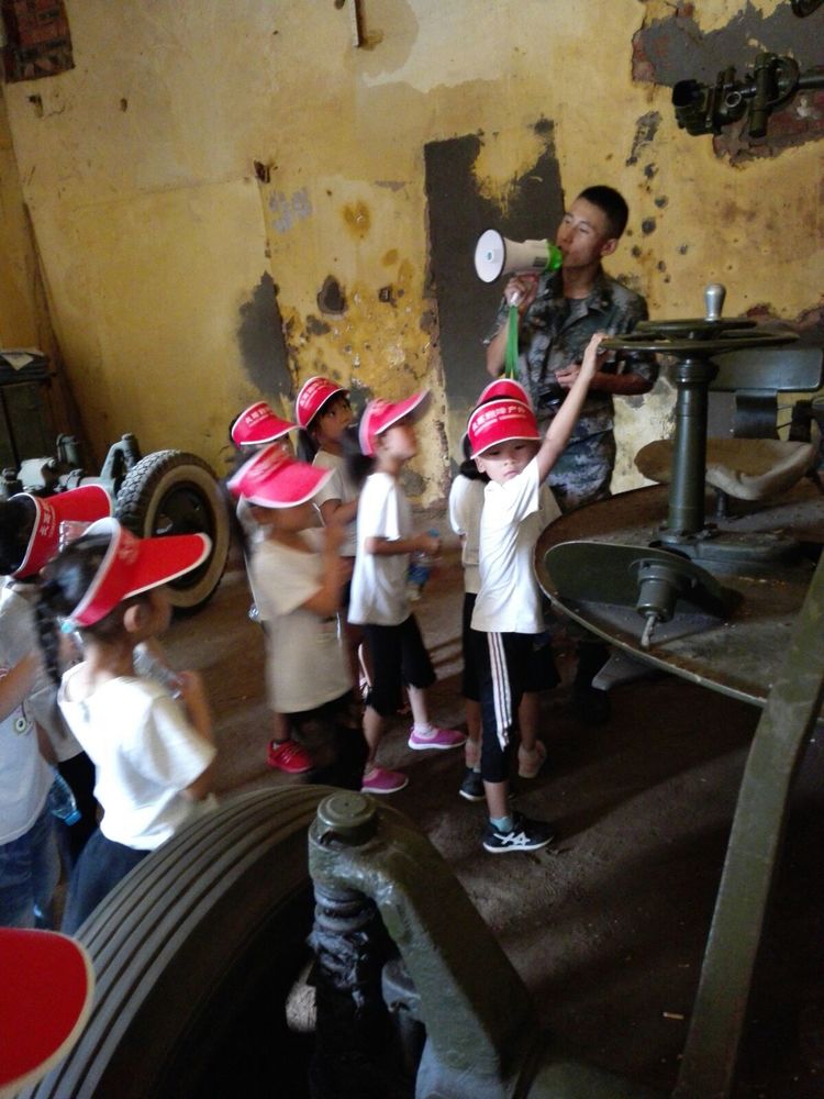 幼儿园毕业班夏令营活动,幼儿园大班毕业夏令营走进小学