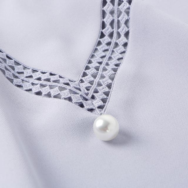 打破单调和枯燥的雪纺衫,雪纺衫可以随意切换各种风格