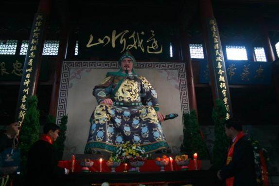 岳飞最后是否得到善终,岳飞被斩了几个子女