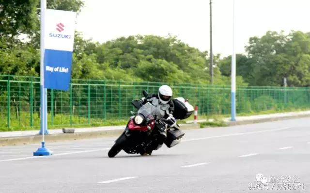 豪爵dl150和豪爵铃木dl250怎么选,豪爵铃木dl250和豪爵dr300怎么选